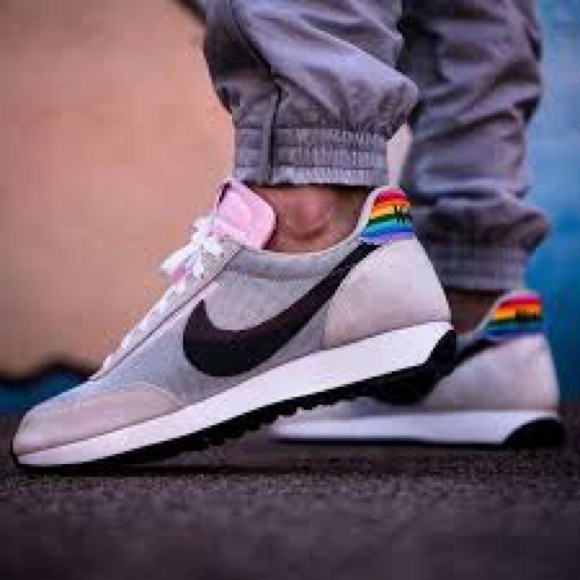 nike air tailwind be true